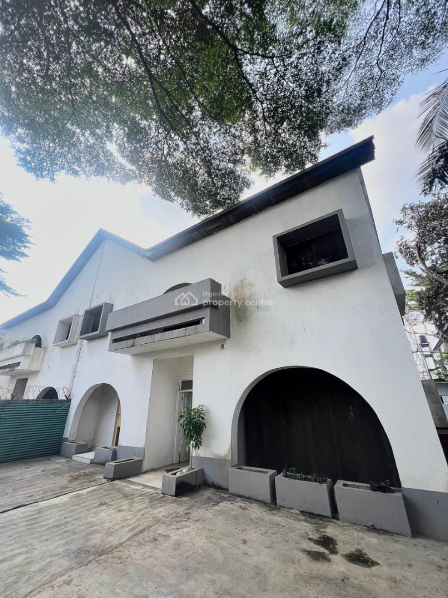 Self-compound 5 Bedroom Semi-detached House with 4 Rooms Bq., Lekki Phase 1, Lekki, Lagos, Semi-detached Duplex for Sale