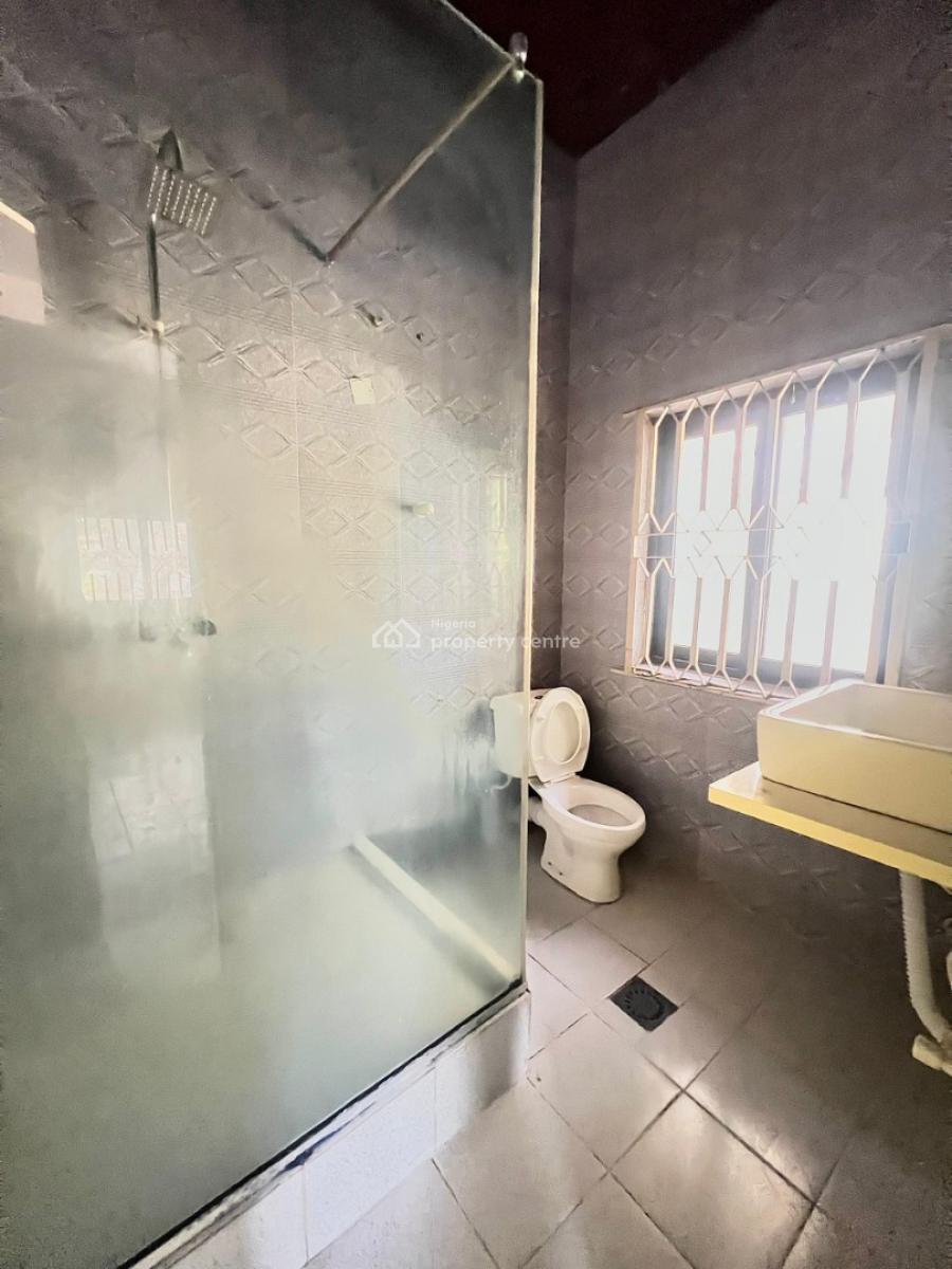 Self-compound 5 Bedroom Semi-detached House with 4 Rooms Bq., Lekki Phase 1, Lekki, Lagos, Semi-detached Duplex for Sale