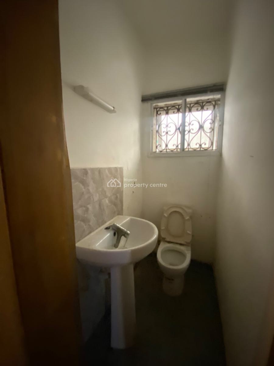 Clean 4 Bedroom Terrace with Bq in a Good Location, Off Spg Road, Ologolo, Lekki, Lagos, Terraced Duplex for Rent