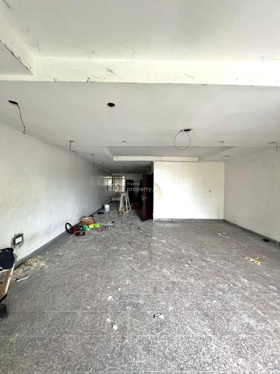 Spacious 5 Bedroom Self-compound Terrace with Bq in a Prime Location., Lekki Phase 1, Lekki, Lagos, Detached Duplex for Rent