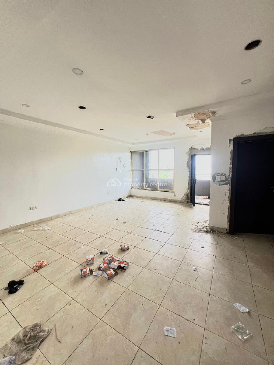Spacious 5 Bedroom Self-compound Terrace with Bq in a Prime Location., Lekki Phase 1, Lekki, Lagos, Detached Duplex for Rent