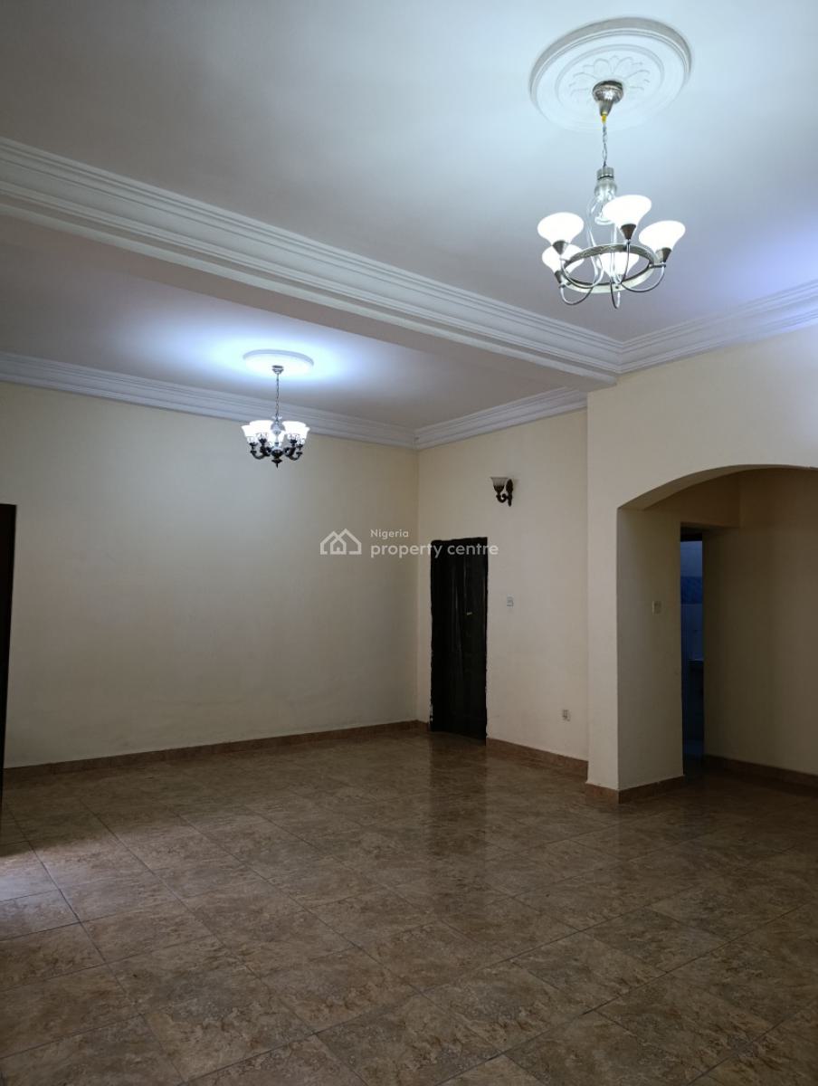 Neat 3 Bedroom Flat with Bq, Acs and Gen., Utako, Abuja, Flat / Apartment for Rent