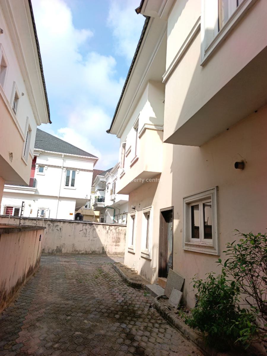 Smart Spacious 5 Bedrooms Fully Detached Duplex with Bq, Laundry Room., in a Very Good Estate at Ikota, Lekki Lagos., Ikota, Lekki, Lagos, Detached Duplex for Rent