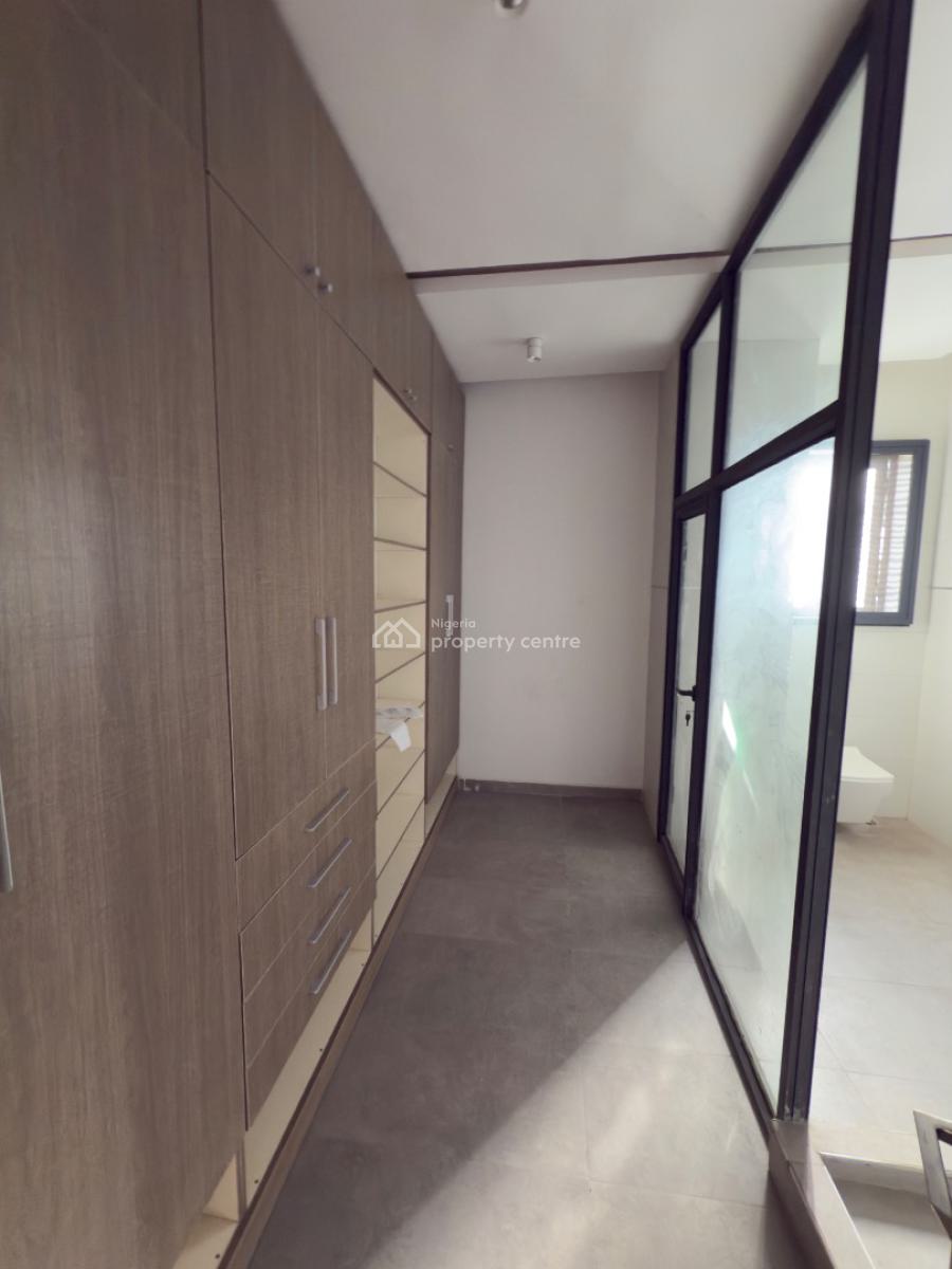 Luxury 3 Bedroom Apartment with Swimming Pool and Gym, Guzape District, Abuja, Flat / Apartment for Sale