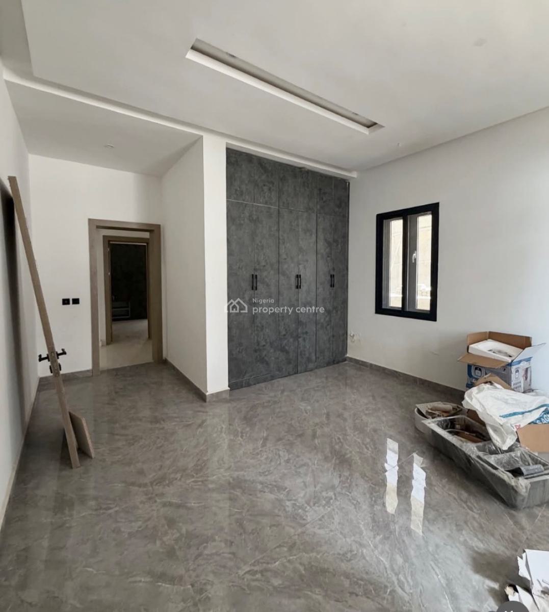 Luxury 3 Bedroom Apartment with Swimming Pool and Gym, Guzape, Guzape District, Abuja, Block of Flats for Sale