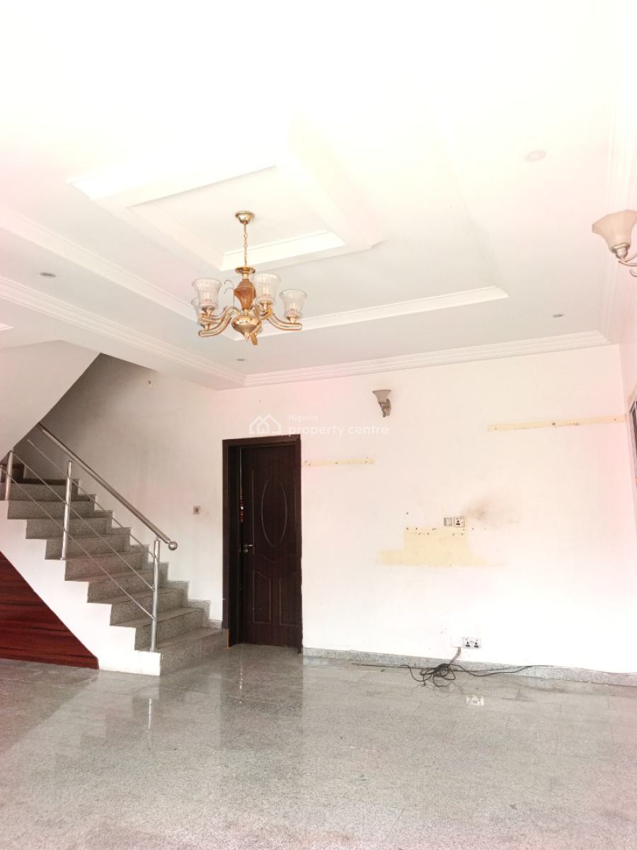 Smart Luxury Spacious  3 Bedrooms Duplex with Bq., in Estate at Ikota Lekki Lagos., Ikota, Lekki, Lagos, Terraced Duplex for Rent