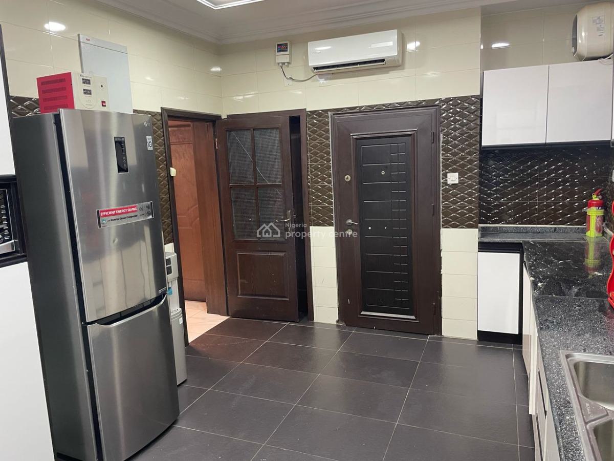 Lovely 4 Bedroom Apartment with Swimming Pool, Adeniyi Jones, Ikeja, Lagos, Flat / Apartment Short Let