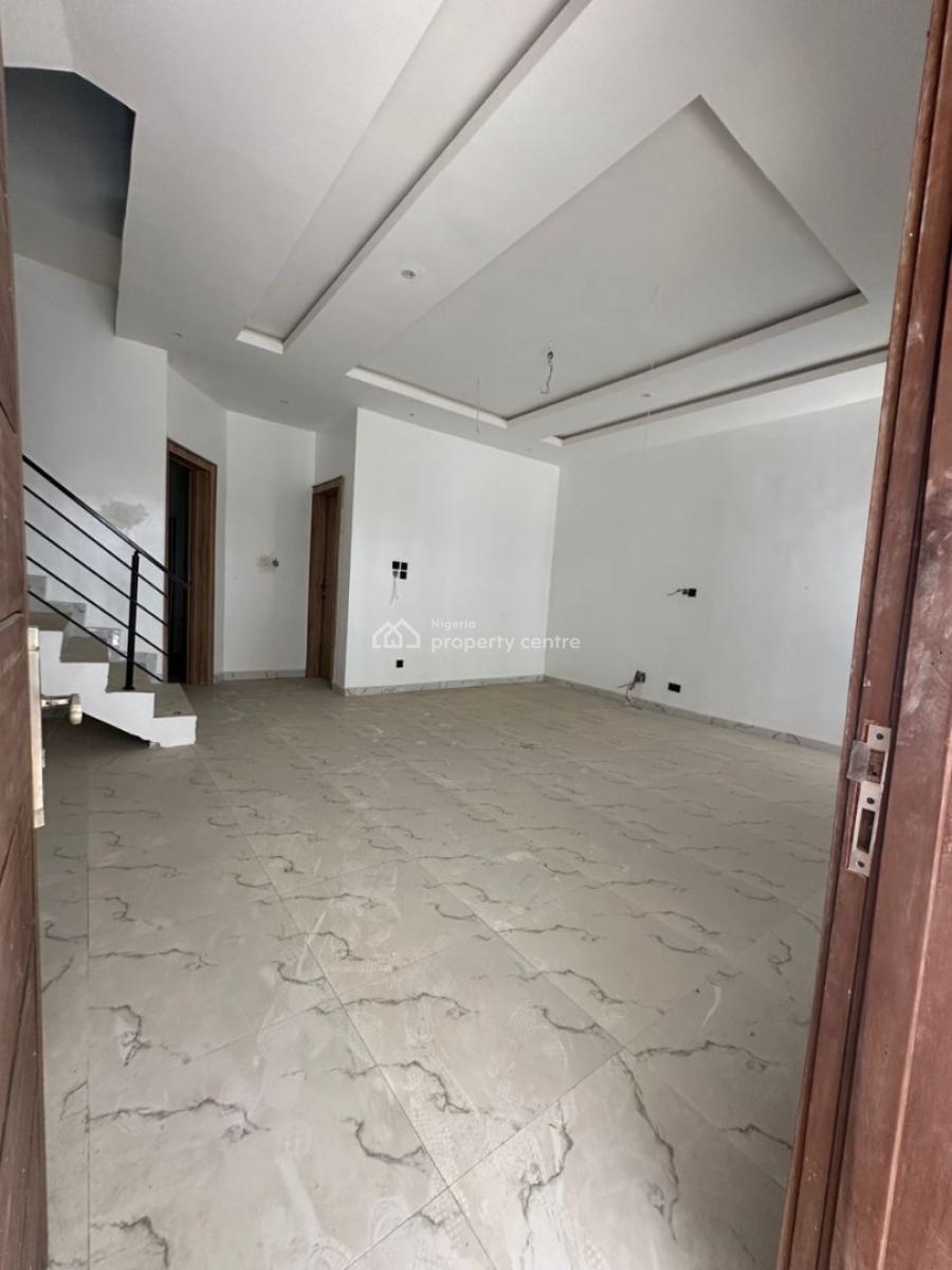 Nice 4 Bedroom Terrace Duplex, Lekki County Road, Lekki Expressway, Lekki, Lagos, Terraced Duplex for Rent