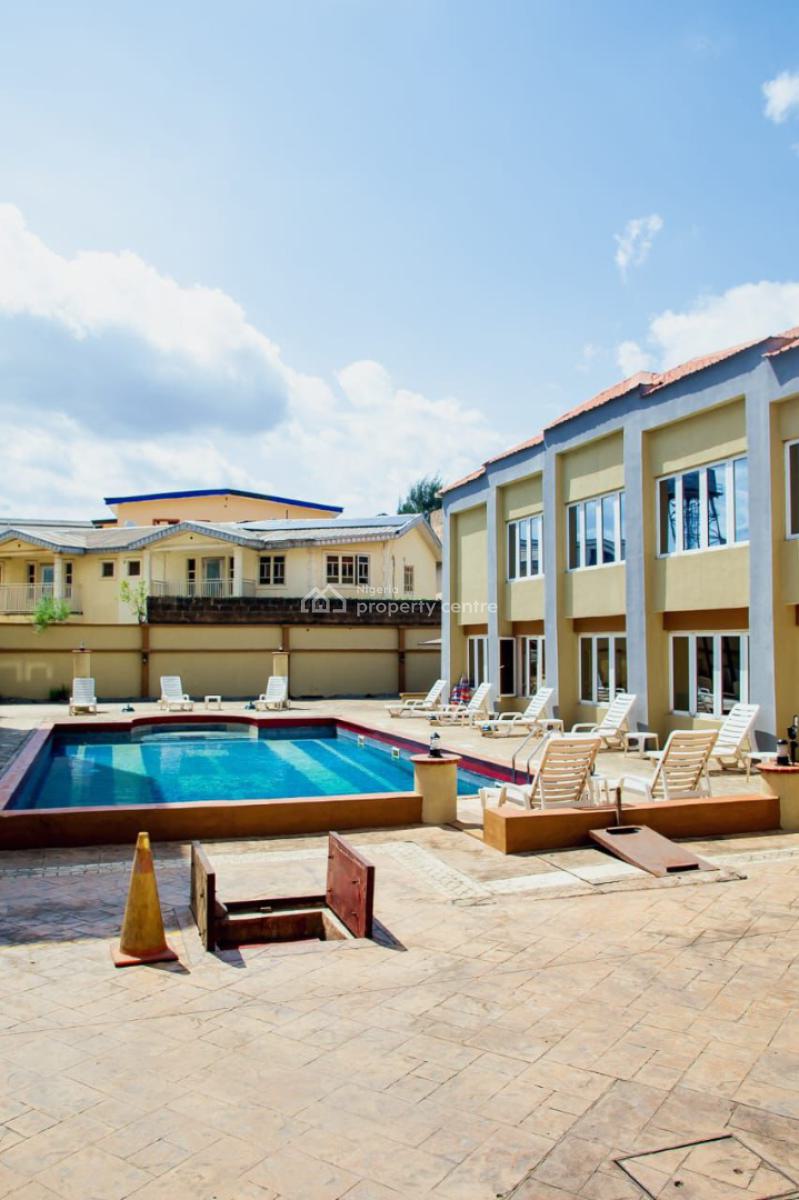 Lovely 4 Bedroom Apartment with Swimming Pool, Adeniyi Jones, Ikeja, Lagos, Flat / Apartment Short Let