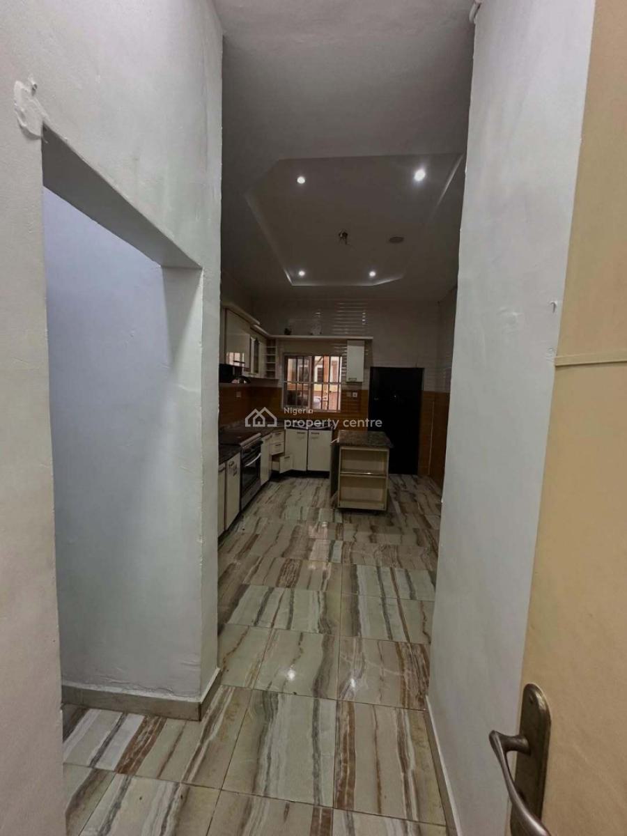 Fully Serviced 4-bedroom Semi-detached Duplex with Solar & Bq, Chevron, Lekki, Lagos, Semi-detached Duplex for Rent