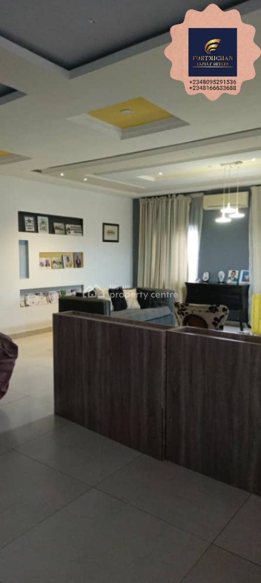 Commercial 2-storey Office Building, Right, Lekki Phase 1, Lekki, Lagos, Office Space for Rent