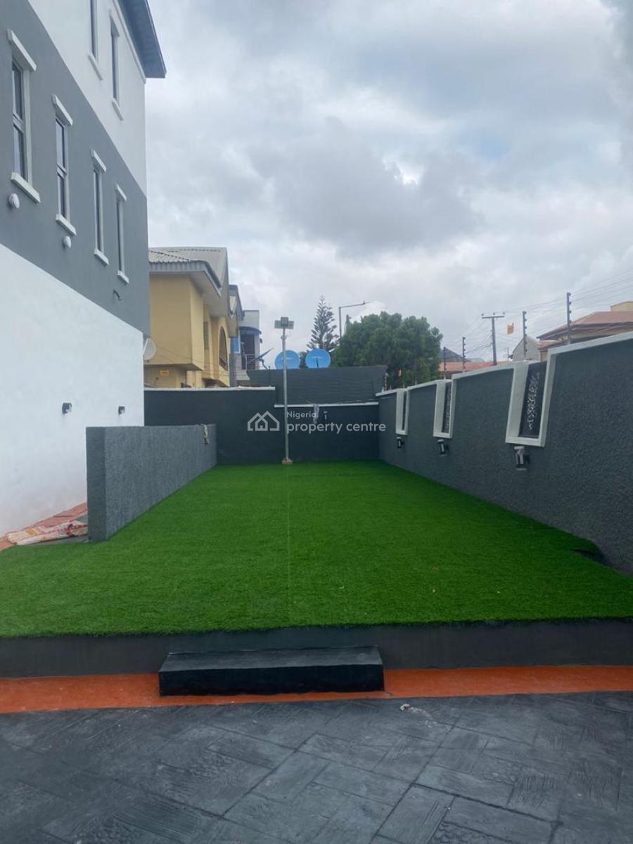 Luxury 4 Bedroom Terraced Duplex + a Room Bq, Magodo Phase 1, Gra Phase 1, Magodo, Lagos, Detached Duplex for Sale