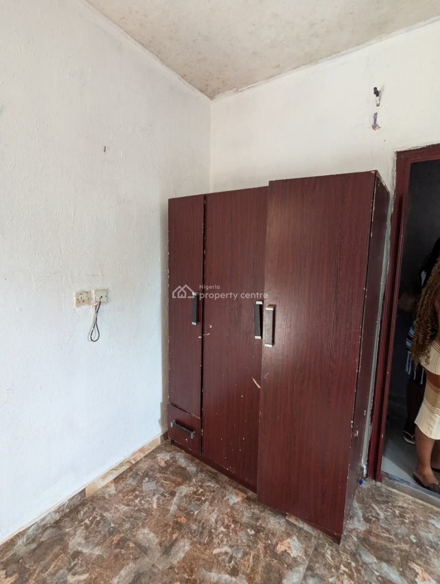 2 Bedroom Flat, Ijesha, Surulere, Lagos, Block of Flats for Sale