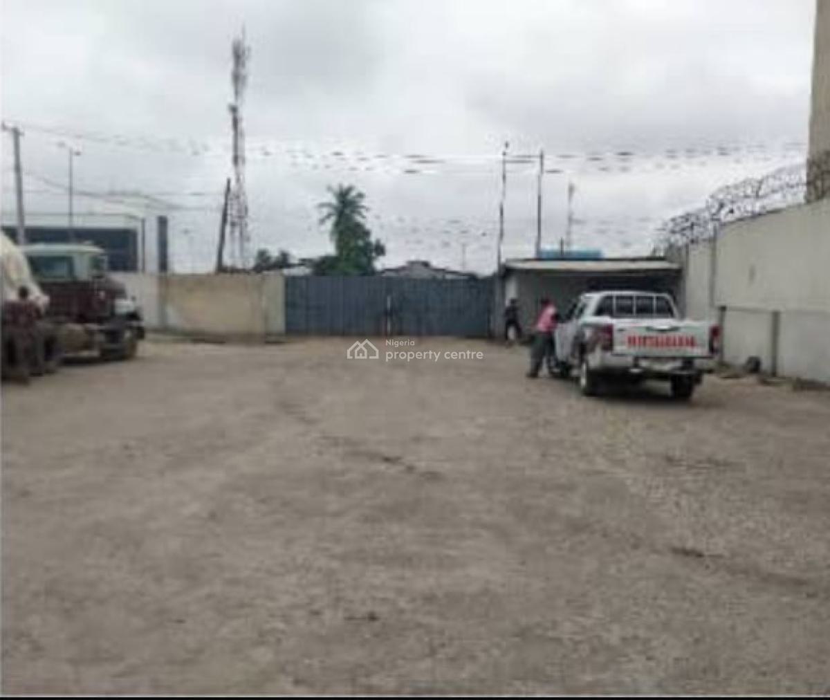 4 Bays Warehouse Self Compound Measuring 6,556sqm Available, Ilasa Iyanu, Isolo, Lagos, Warehouse for Rent