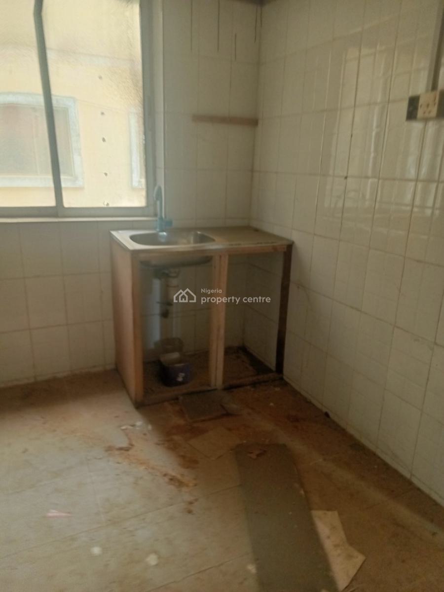 2 Bedroom Flat, Fashola Estate, Igbogbo, Ikorodu, Lagos, House for Rent