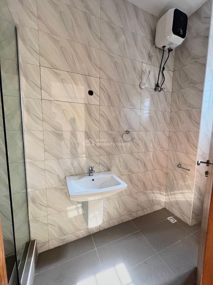 Luxury 2-bedroom Apartment with Elevator, Lekki Phase 1, Lekki, Lagos, Flat / Apartment for Rent