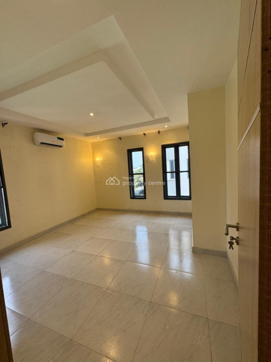 Well Maintained Spacious 2 Bedrooms Apartment, Ikate, Lekki, Lagos, Flat / Apartment for Rent