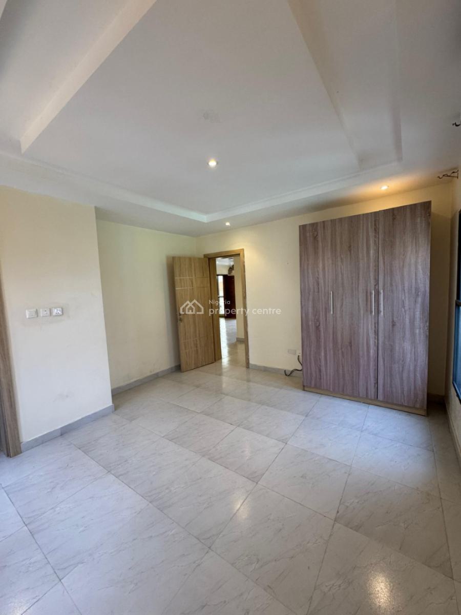 Well Maintained Spacious 2 Bedrooms Apartment, Ikate, Lekki, Lagos, Flat / Apartment for Rent