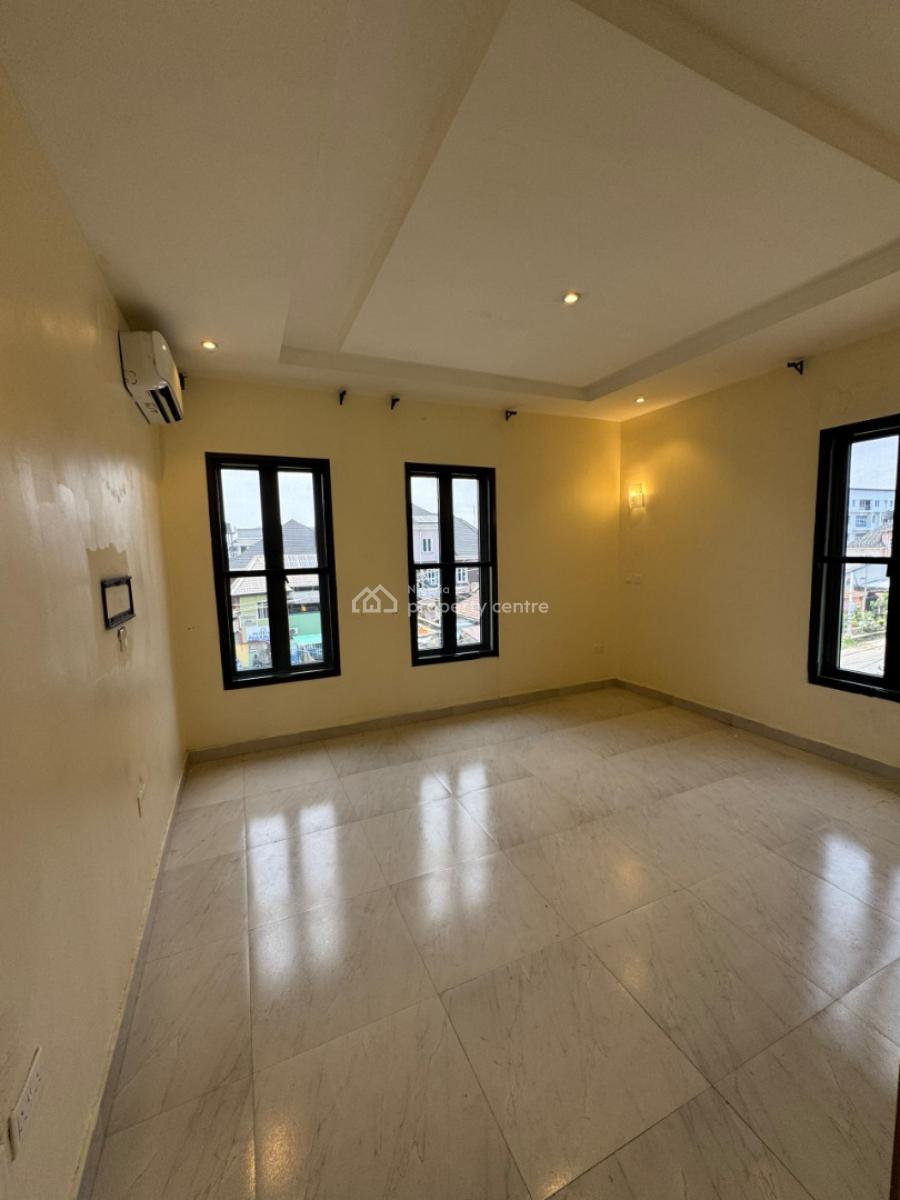 Well Maintained Spacious 2 Bedrooms Apartment, Ikate, Lekki, Lagos, Flat / Apartment for Rent