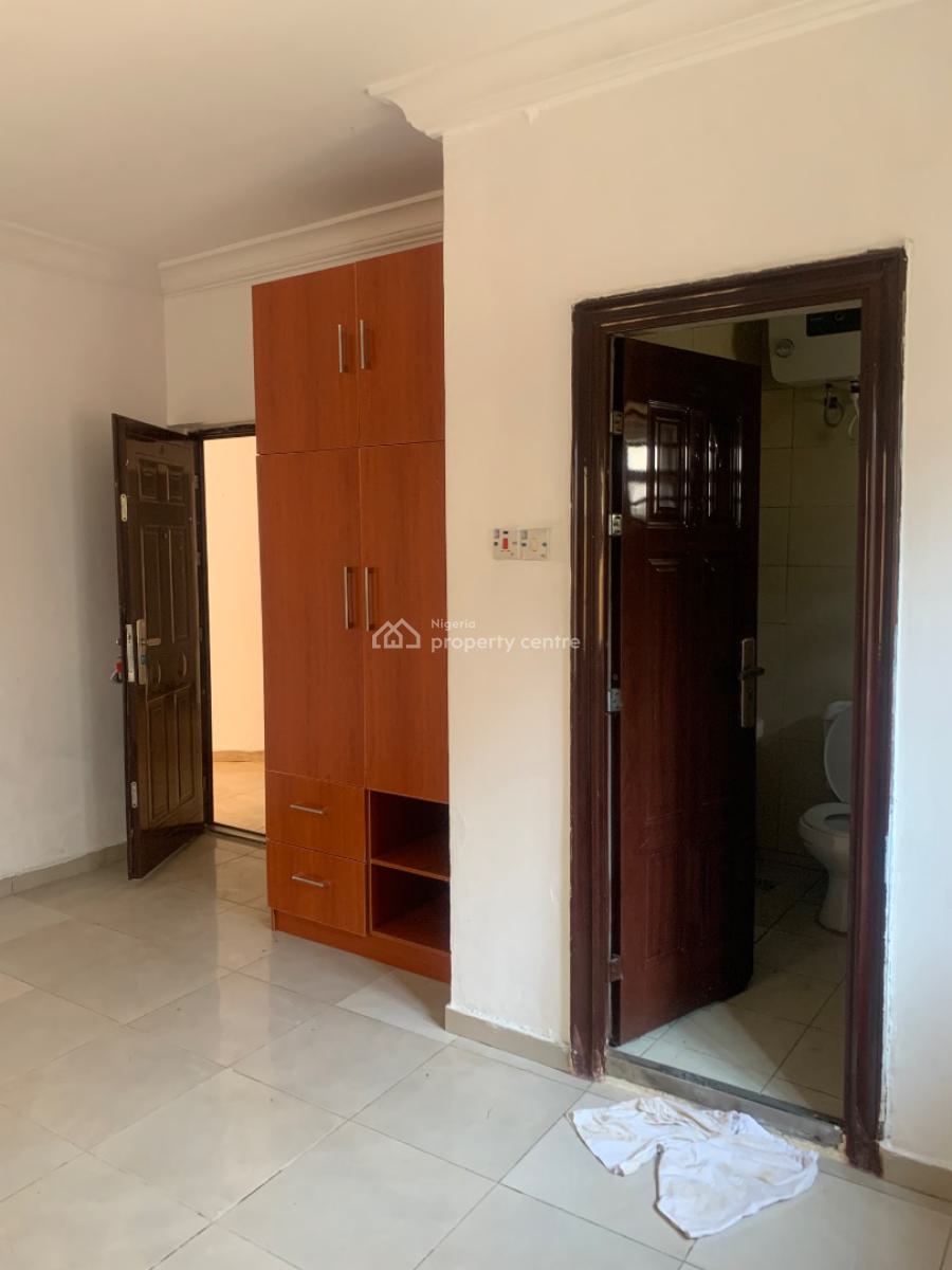 Newly Renovated 3 Bedroom Flat (ground Floor), Orchid Road, Lekki, Lagos, Flat / Apartment for Rent