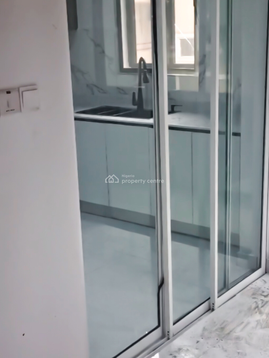 Serviced 1 Bedroom with a Swimming Pool, Gra Phase 2, Port Harcourt, Rivers, Flat / Apartment for Rent