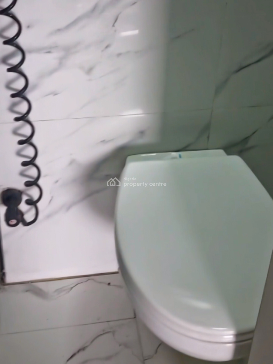 Serviced 1 Bedroom with a Swimming Pool, Gra Phase 2, Port Harcourt, Rivers, Flat / Apartment for Rent