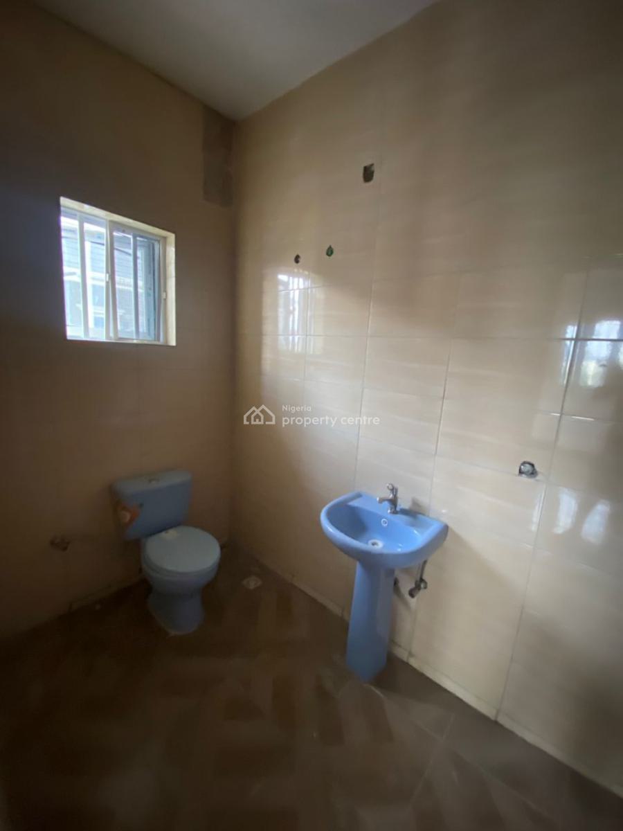 Executive 2 Bedrooms Luxury Apartment, Badore Road, Badore, Ajah, Lagos, Flat / Apartment for Rent