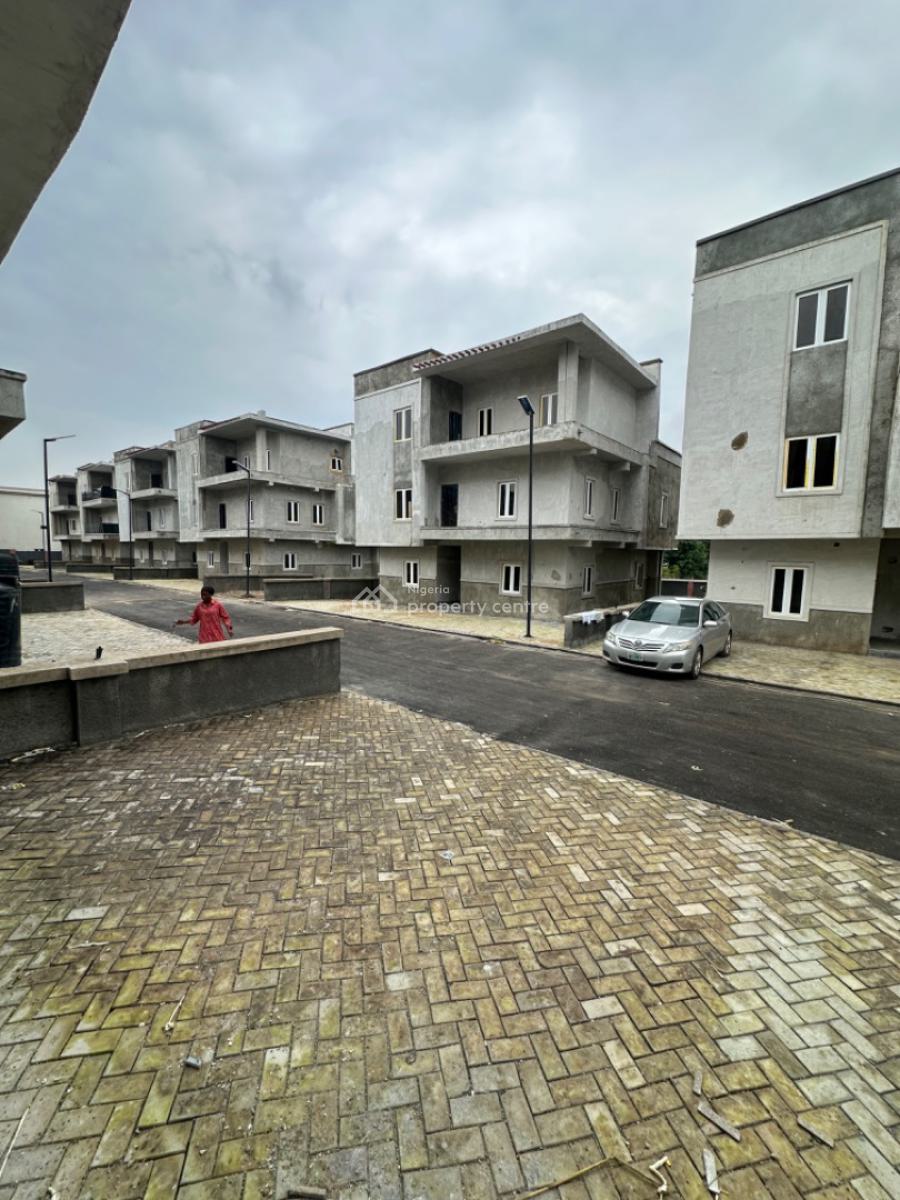 Brand New 5 Bedroom Duplex & 3 Living Rooms (semifinished), Mabushi, Abuja, Detached Duplex for Sale