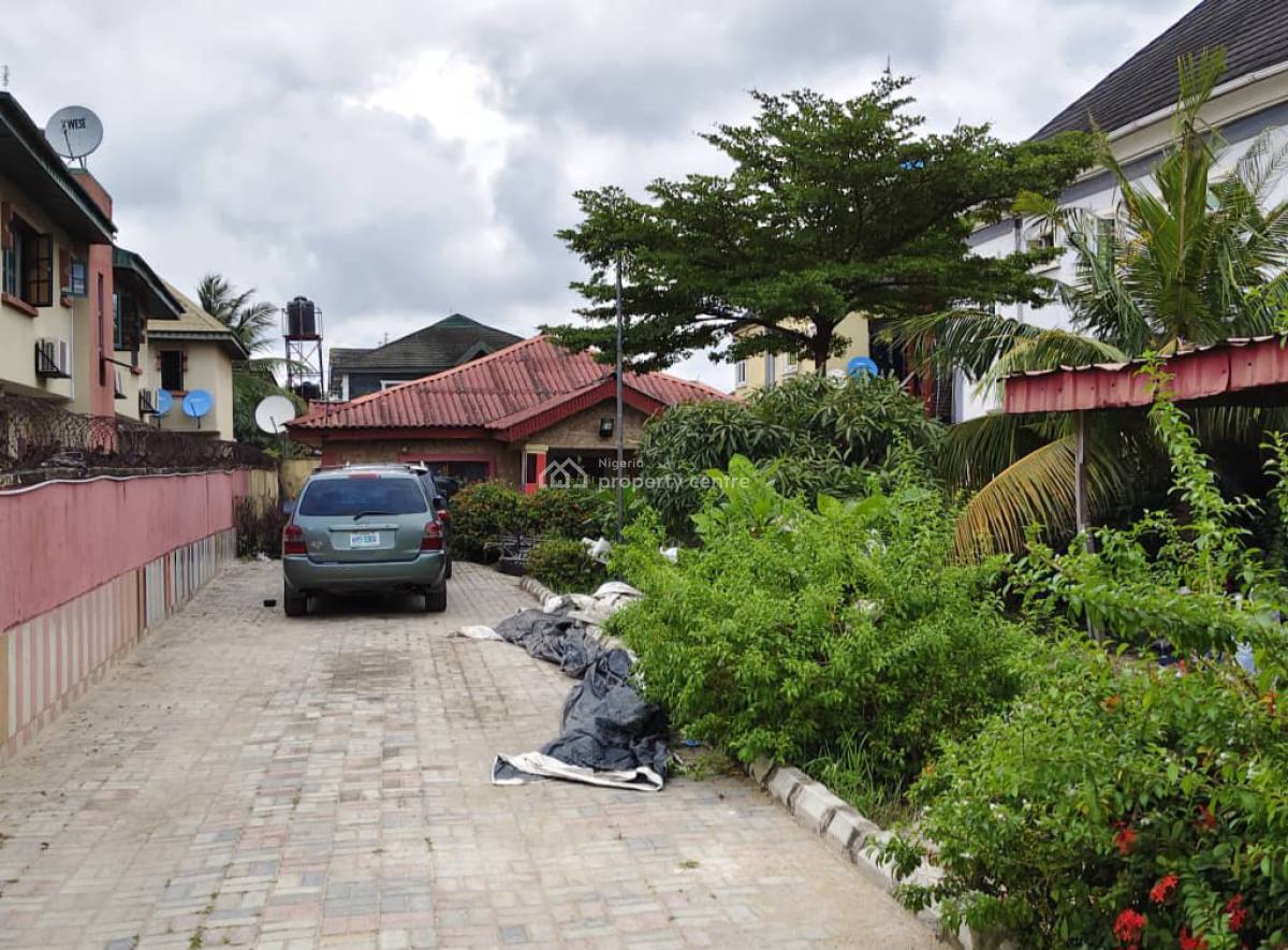 5-bedroom Bungalow with 2 Living Rooms., Greenfield Estate, Okota, Isolo, Lagos, Detached Bungalow for Sale