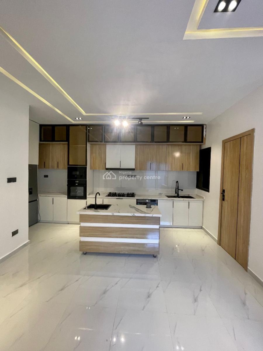 Luxury 2 Bedroom Apartment with Elevator, Swimming Pool, and Gym, Lekki, Ikate, Lekki, Lagos, Block of Flats for Sale