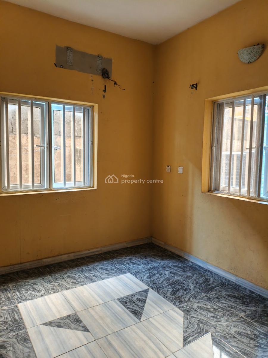 Decent 2 Bedroom Flat Ensuite, Cole Estate Oworo, Oworonshoki, Kosofe, Lagos, House for Rent