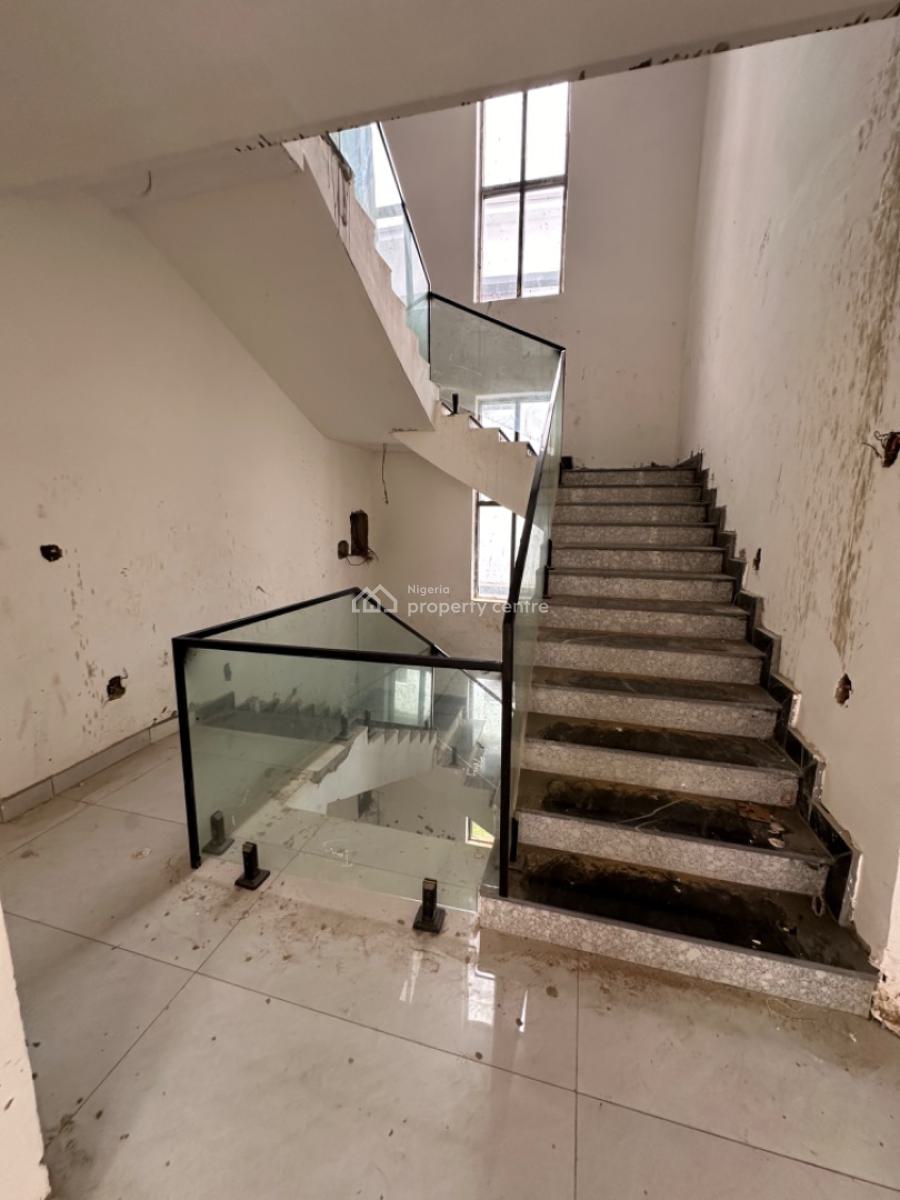 6 Bedrooms Detached Duplex with 2 Living Rooms and Bq, Mabushi, Abuja, Detached Duplex for Sale