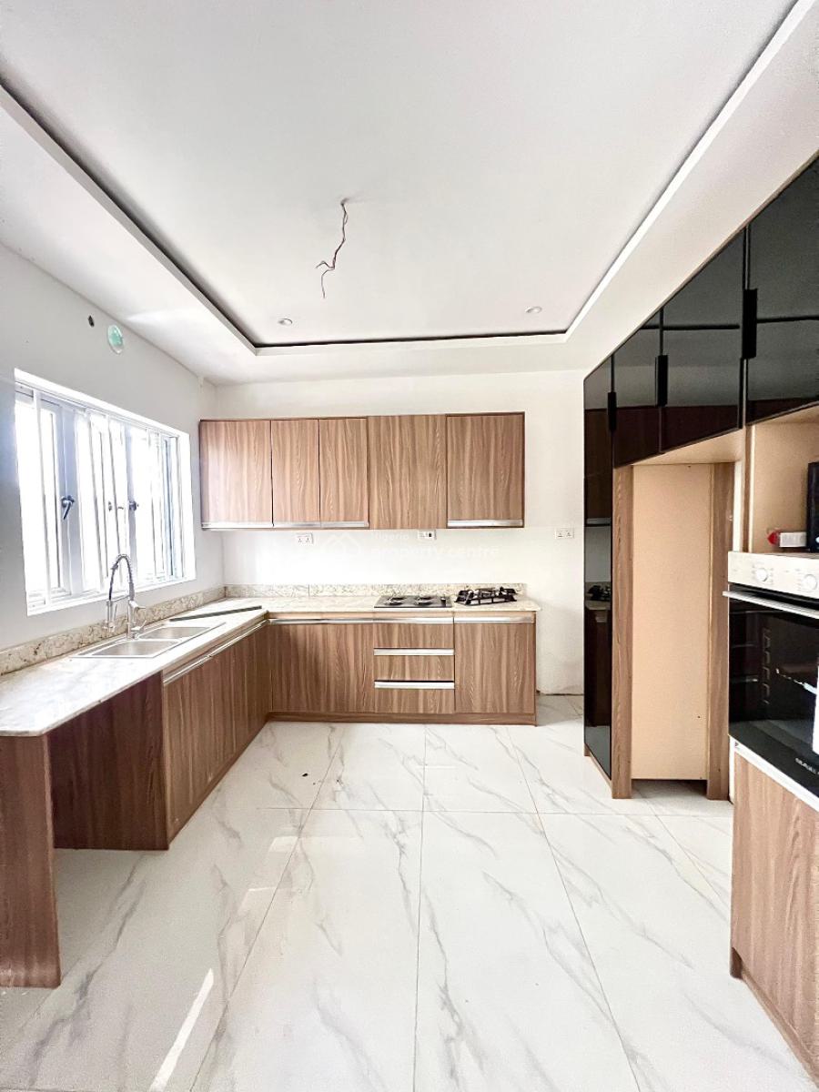 Spacious 4-bedroom Terrace Duplex with Bq, Lekki Phase 1, Lekki, Lagos, Terraced Duplex for Rent