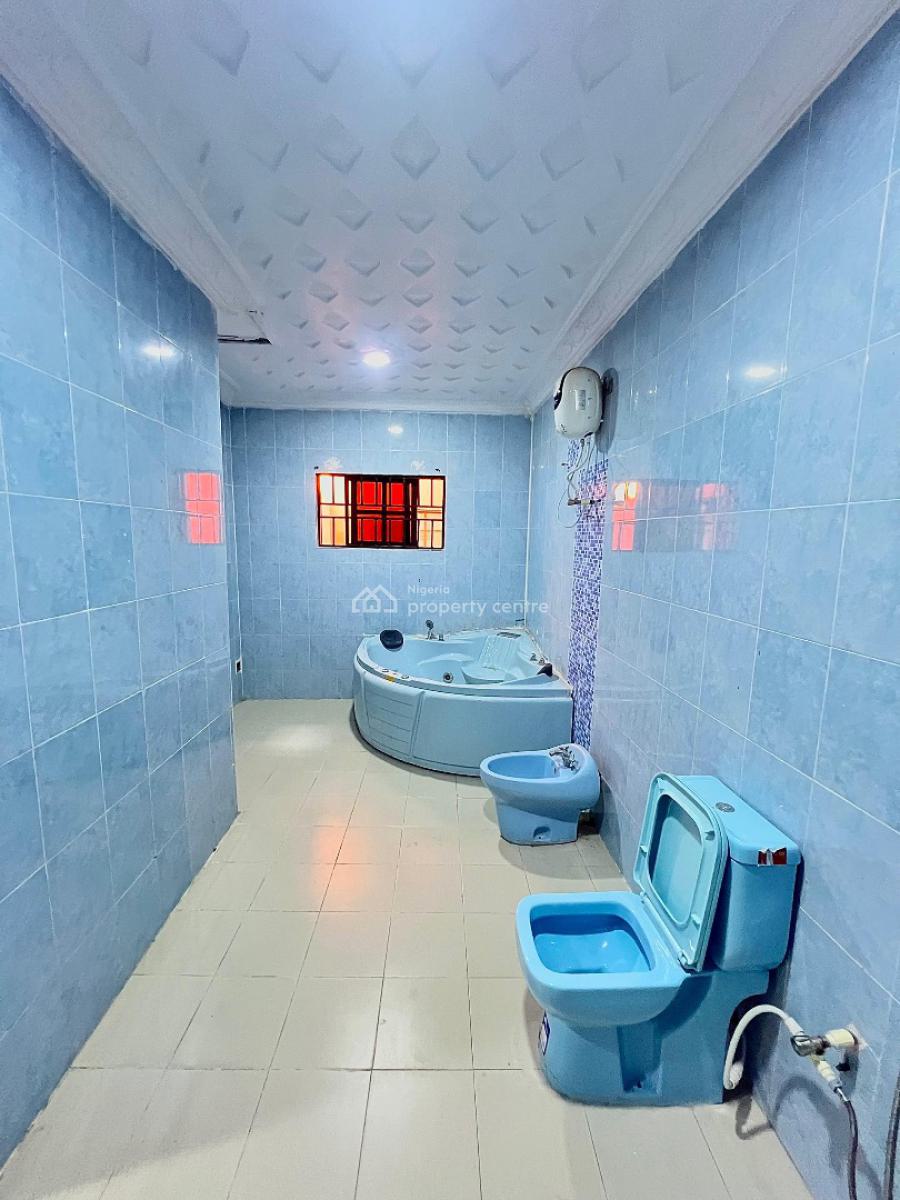 Very Spacious 6-bedroom Semi-detached House + Bq (self Compound), Lekki Phase 1, Lekki, Lagos, Semi-detached Duplex for Rent