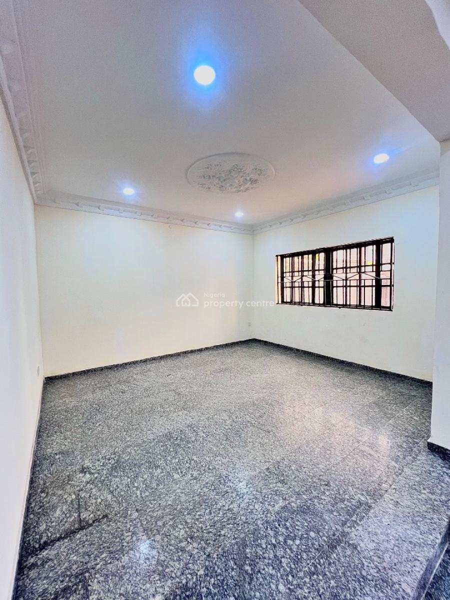 Very Spacious 6 Bedroom Self Compound Semi Detached House with Bq, Off Admiralty Way, Lekki Phase 1, Lekki, Lagos, Semi-detached Duplex for Rent
