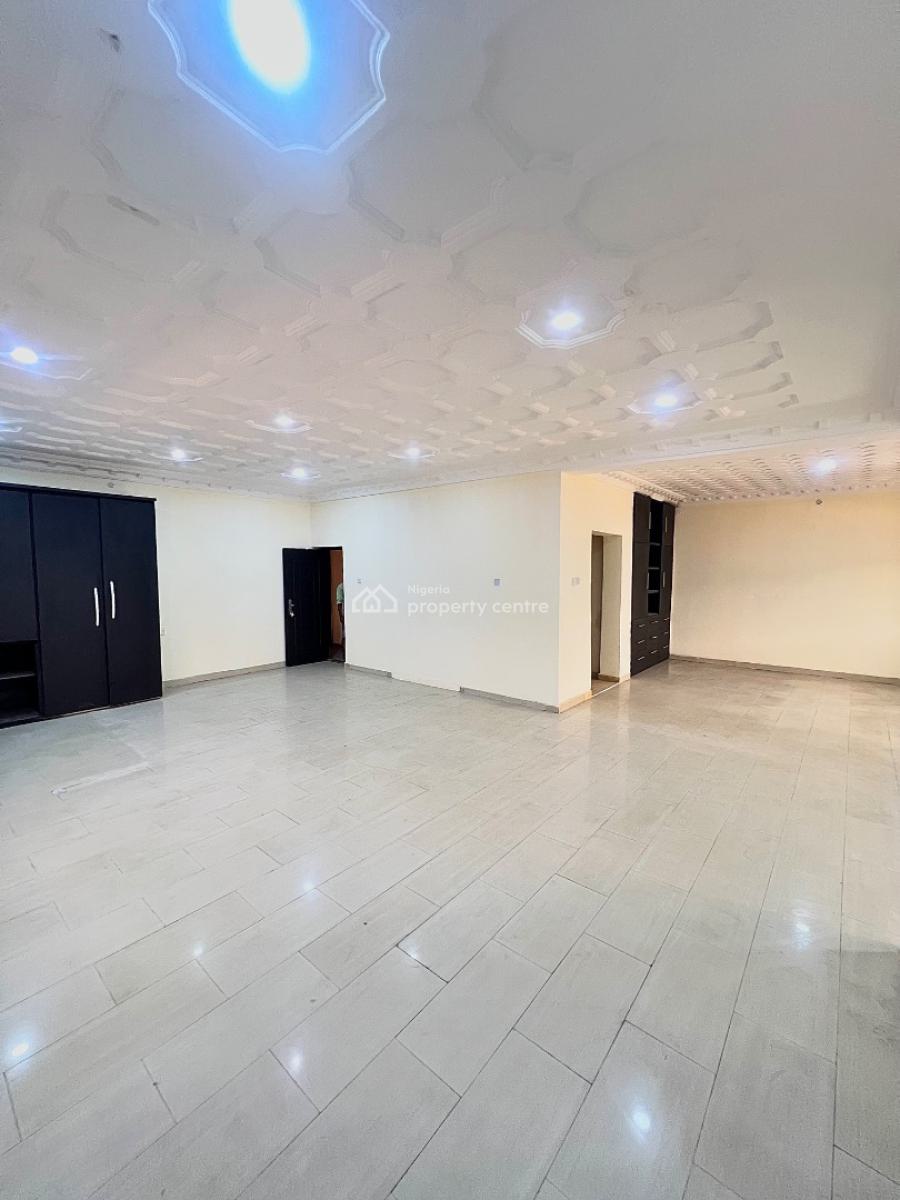 Very Spacious 6 Bedroom Self Compound Semi Detached House with Bq, Off Admiralty Way, Lekki Phase 1, Lekki, Lagos, Semi-detached Duplex for Rent