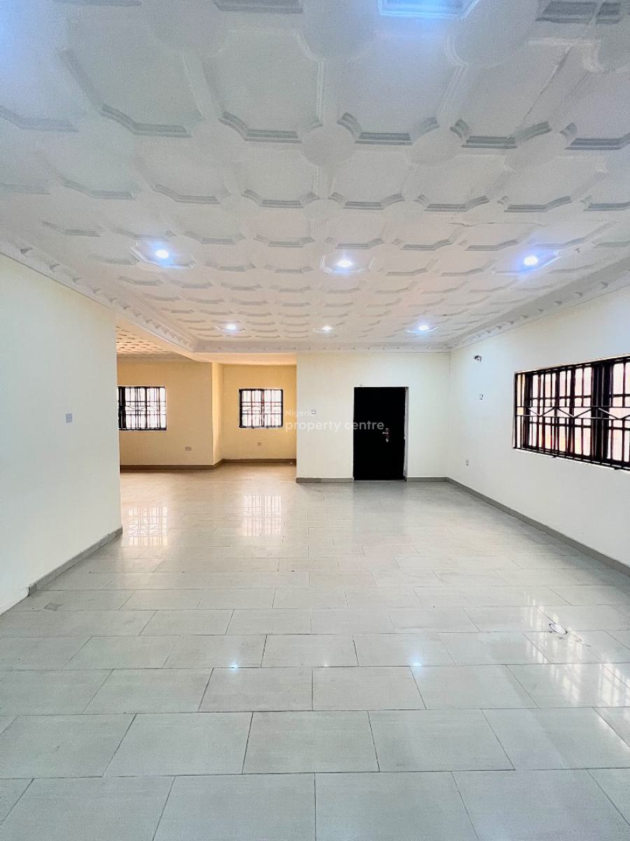 Very Spacious 6 Bedroom Self Compound Semi Detached House with Bq, Off Admiralty Way, Lekki Phase 1, Lekki, Lagos, Semi-detached Duplex for Rent