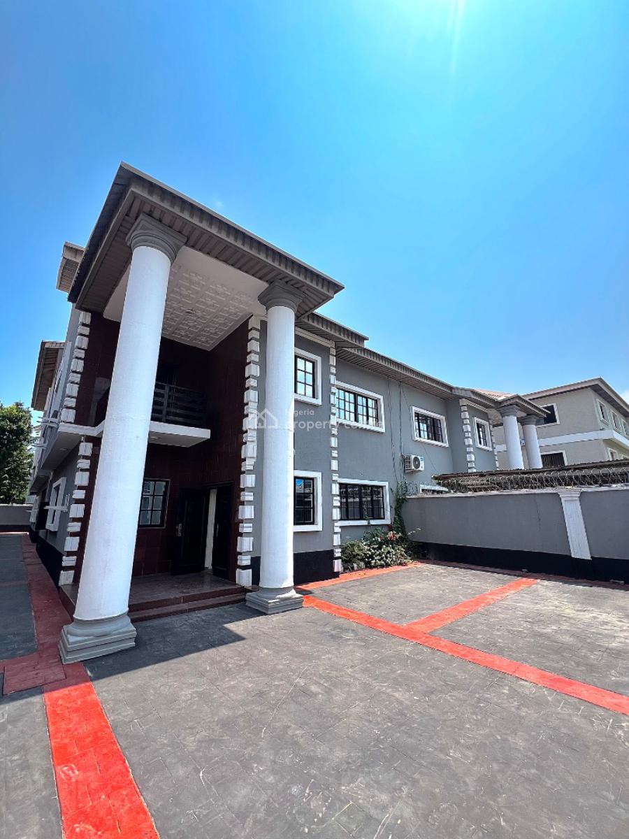 Very Spacious 6 Bedroom Self Compound Semi Detached House with Bq, Off Admiralty Way, Lekki Phase 1, Lekki, Lagos, Semi-detached Duplex for Rent