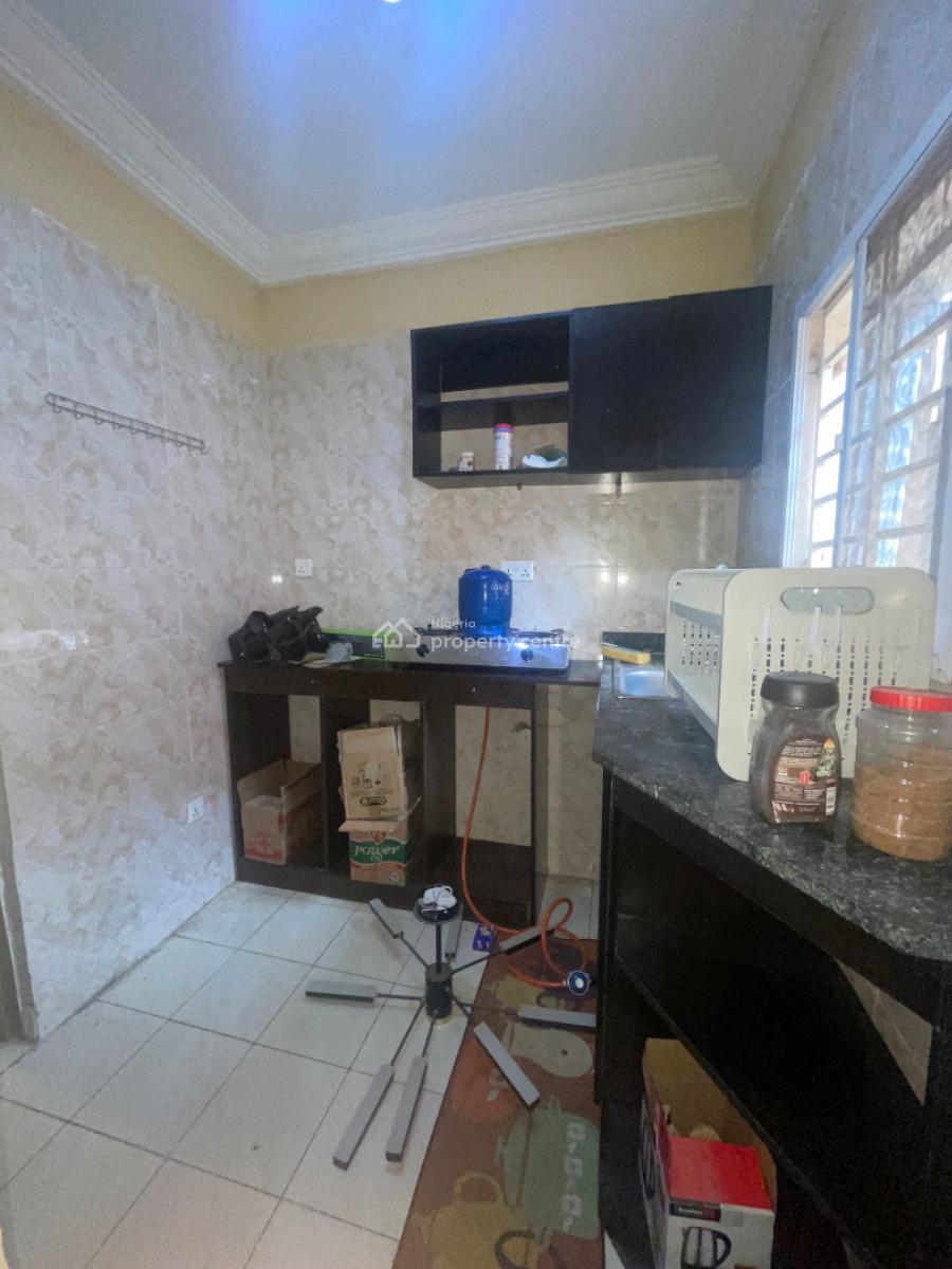 Spacious Self Contain, 7th Avenue, Gwarinpa, Abuja, Flat / Apartment for Rent
