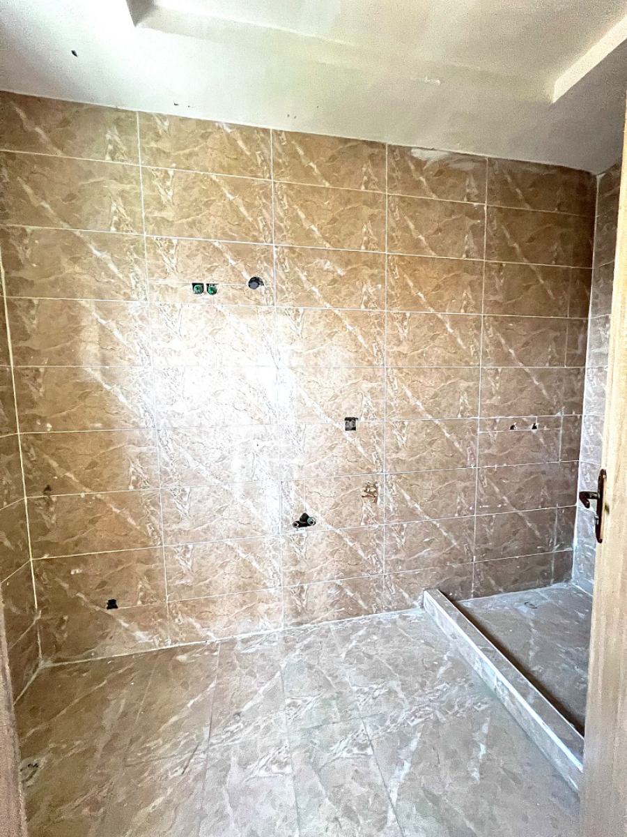 Luxury & Very Spacious 2 Bedroom Penthouse with Elevator, Gym $ Pool, Off Admiralty Way, Lekki Phase 1, Lekki Phase 1, Lekki, Lagos, Flat / Apartment for Rent