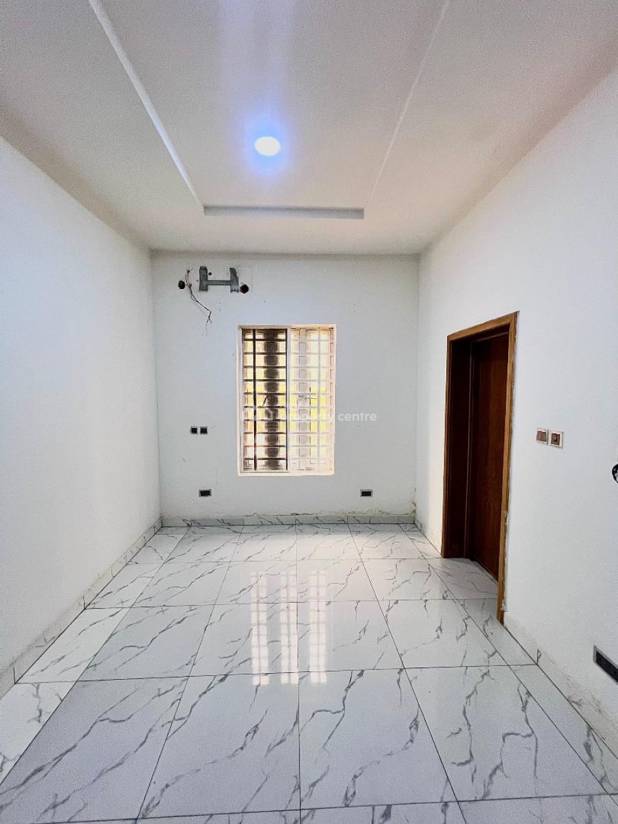3 Bedroom Apartment with Bq in a Gated Estate (ground Floor)., Oniru, Victoria Island (vi), Lagos, Flat / Apartment for Rent