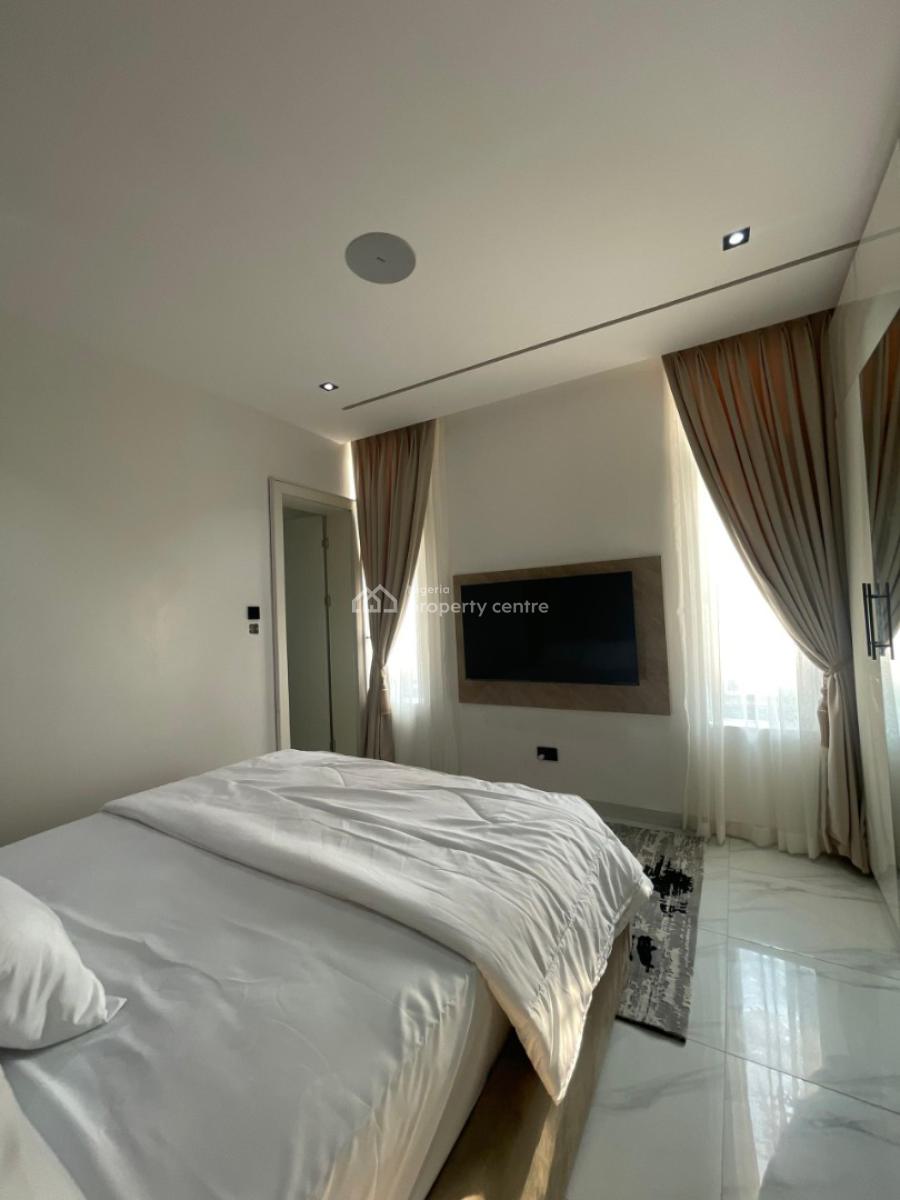 Elegantly Furnished 2 Bedroom Apartment with Gym, Pool & Elevator, Lekki Phase 1, Lekki, Lagos, Flat / Apartment for Sale