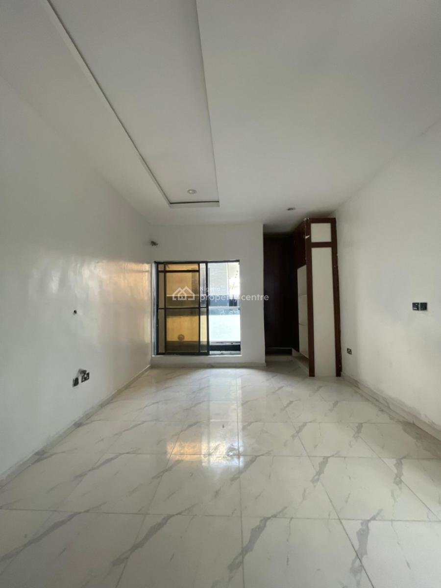 Affordable 2 Bedroom Apartment W/ Gym, Pool Suitable for Investment, Lekki Phase 1, Lekki, Lagos, Flat / Apartment for Sale