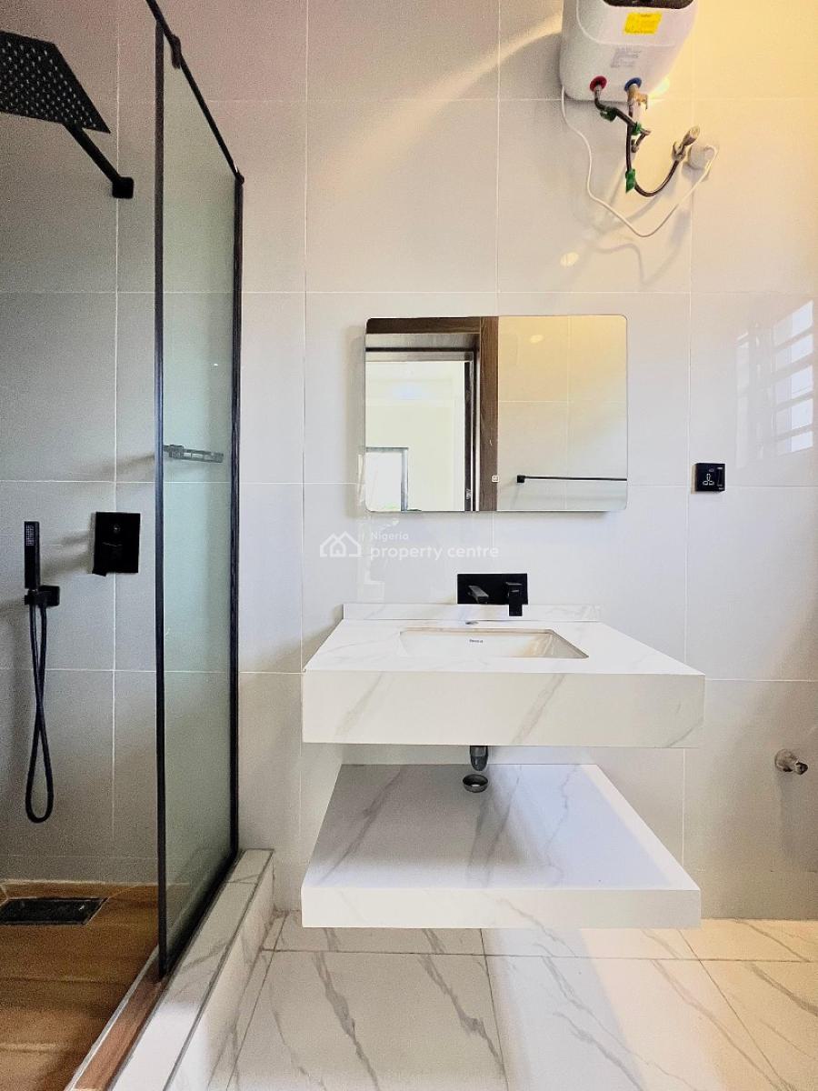 Luxury 2 Bedroom Apartment with Swimming Pool and Elevator., Lekki Phase 1, Lekki, Lagos, Flat / Apartment for Sale