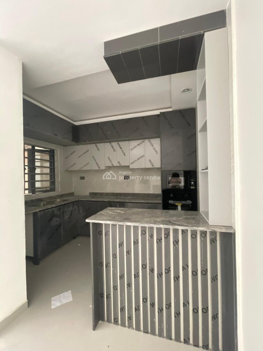 Affordable 2 Bedroom Apartment with Pool Suitable for Investment, Lekki Phase 1, Lekki, Lagos, Flat / Apartment for Sale