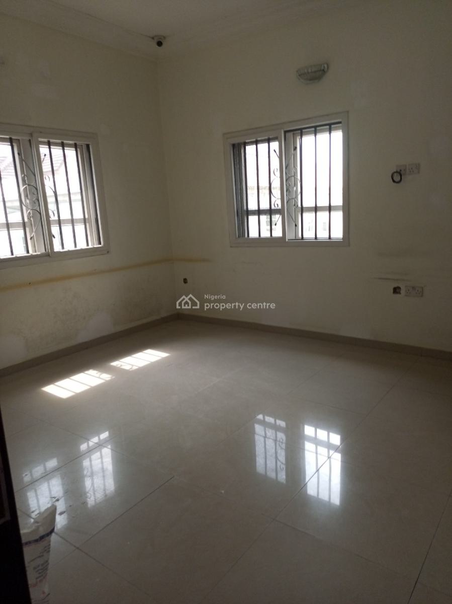 Residential Or Commercial 5 Bedroom with Big Compound, Bq Security House, Lekki Phase 1, Lekki, Lagos, Detached Duplex for Rent