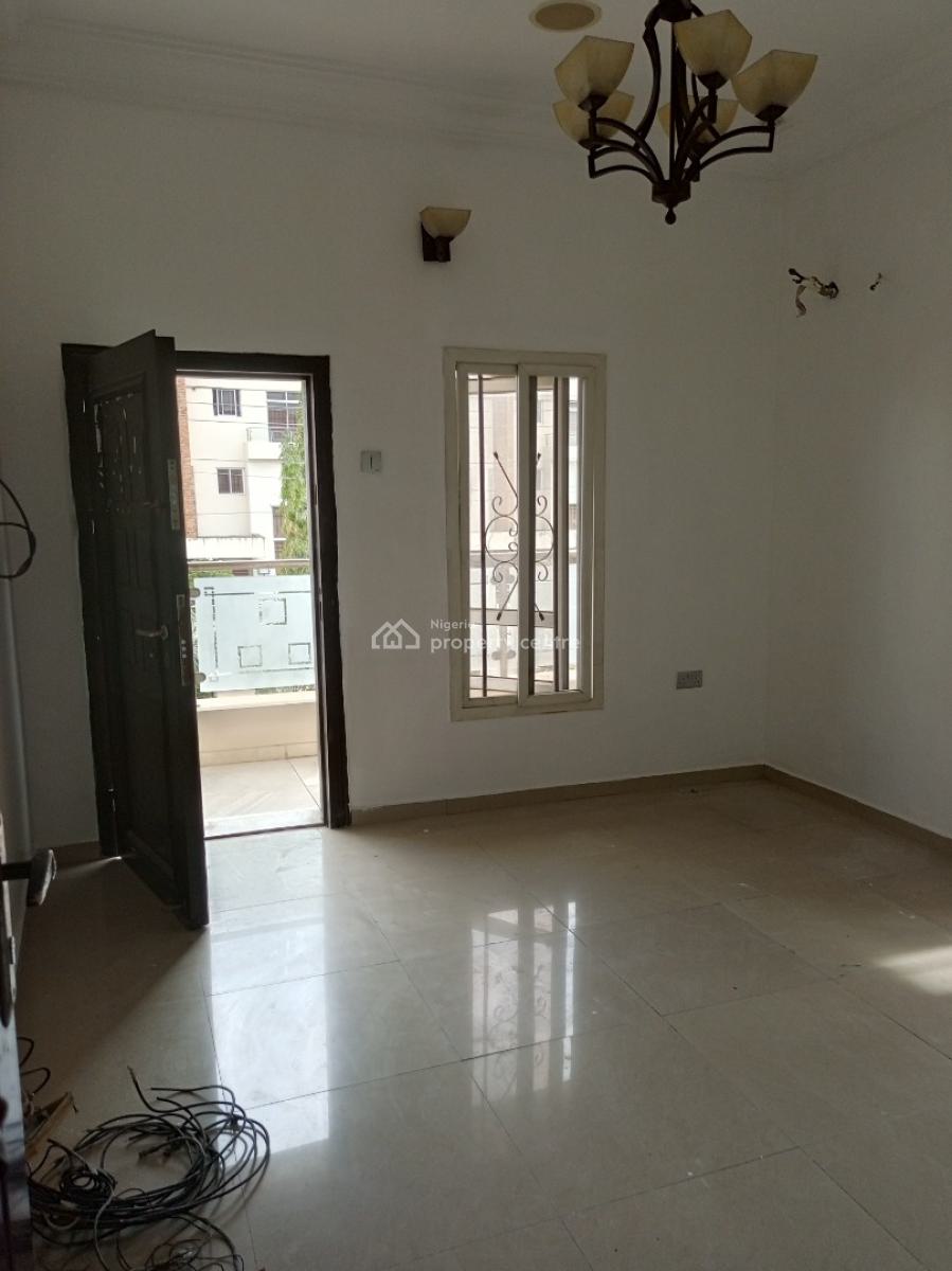 Residential Or Commercial 5 Bedroom with Big Compound, Bq Security House, Lekki Phase 1, Lekki, Lagos, Detached Duplex for Rent