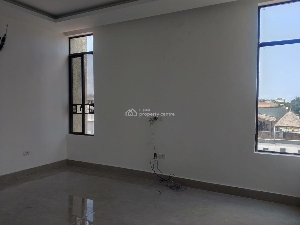 3 Bedroom Apartment with Gym, Swimming Pool and Boys Quarters, Lekki Phase 1, Lekki, Lagos, Flat / Apartment for Rent
