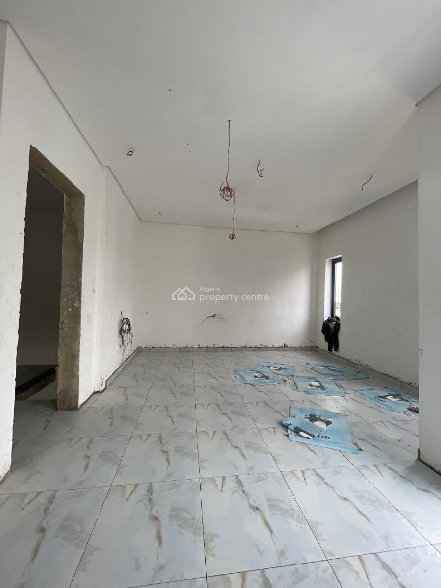 Exclusive 4 Bedrooms Semi Detached Duplex with Bq in an Exclusive Location, Lekki Phase 1, Lekki, Lagos, Semi-detached Duplex for Sale
