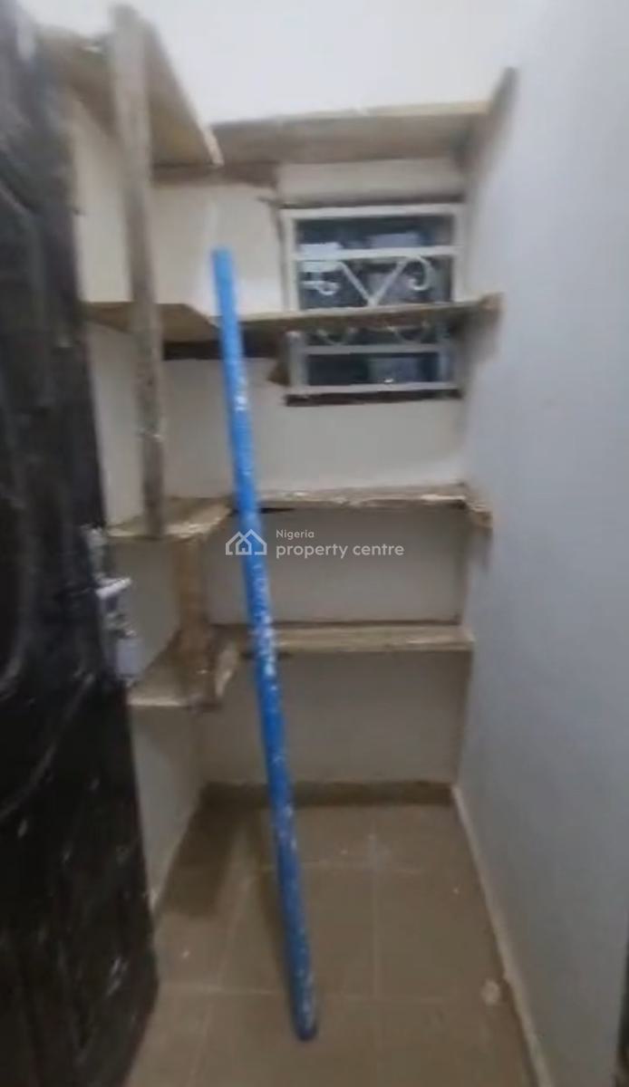 Renovated 2 Bedroom Flat, Ground Floor, Area 3, Garki, Abuja, Flat / Apartment for Rent